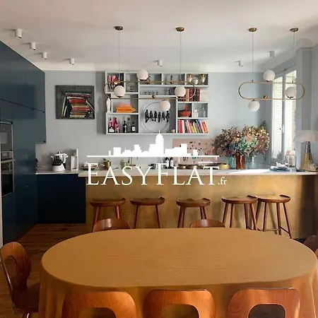 Elegant 4 Bedroom Located In 17, By Easyflat Appartamento Parigi